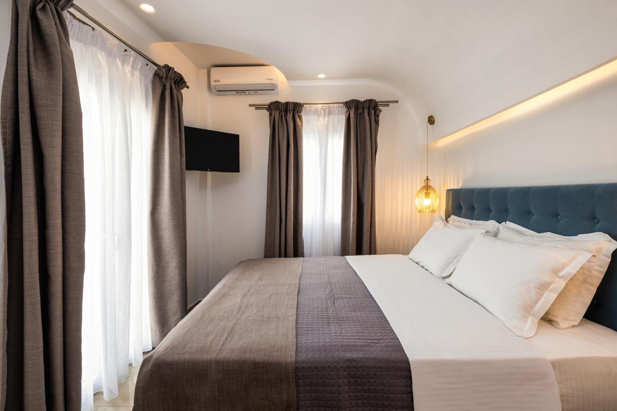Alizea Villas & Suites Fira  Zimmer foto